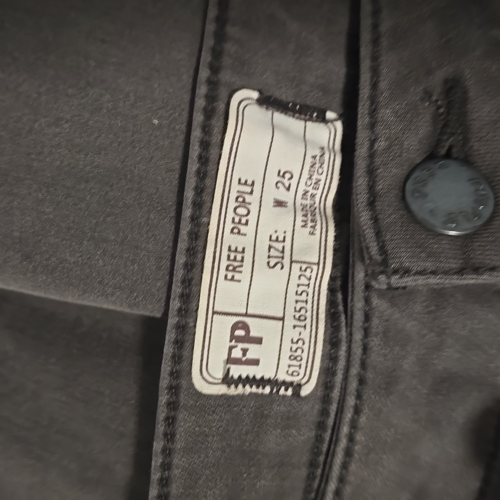 Free People - Picture 5 of 9